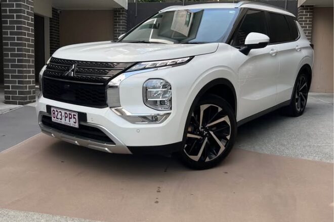2022 Mitsubishi outlander aspire